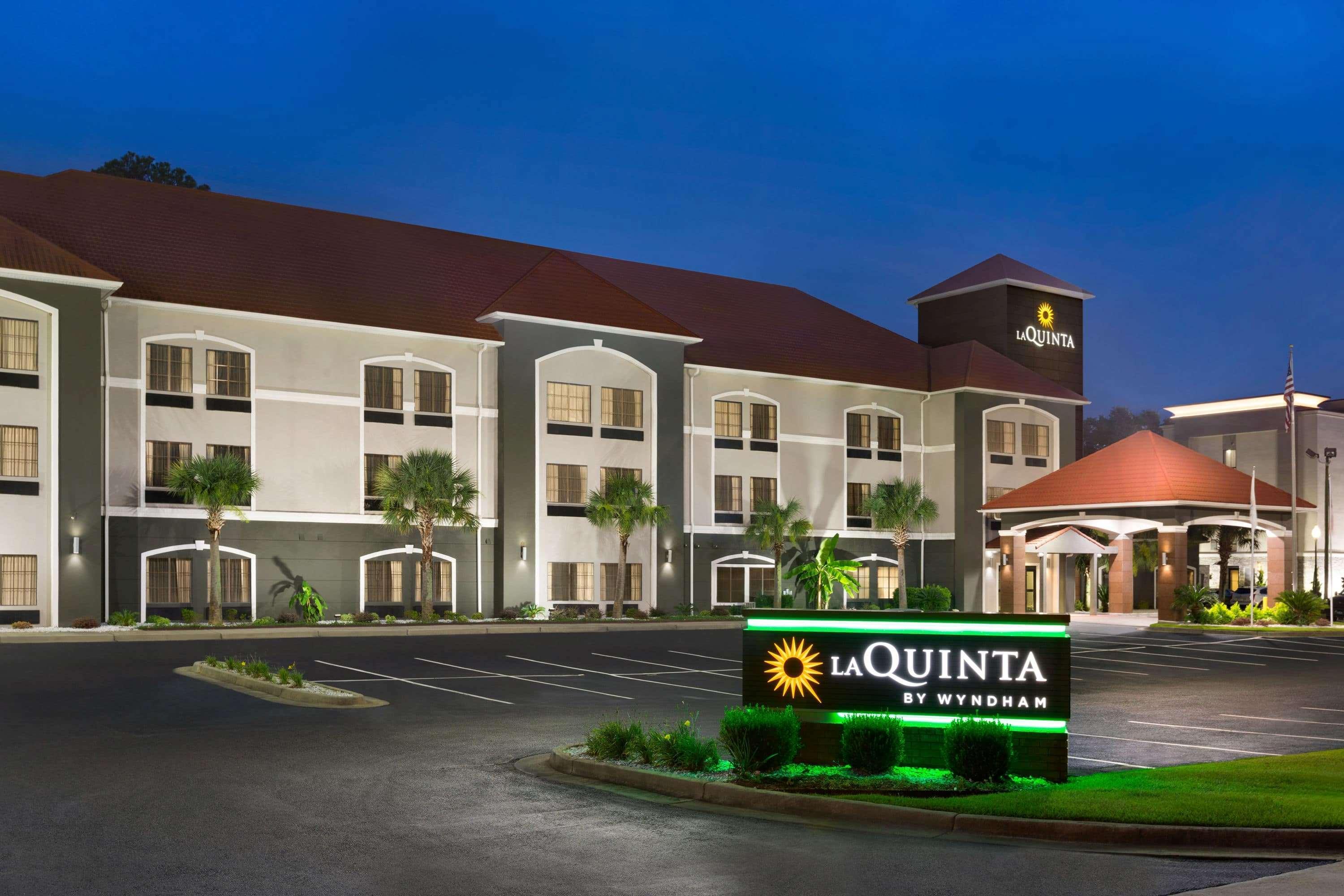 La Quinta By Wyndham Dublin Hotel Bagian luar foto